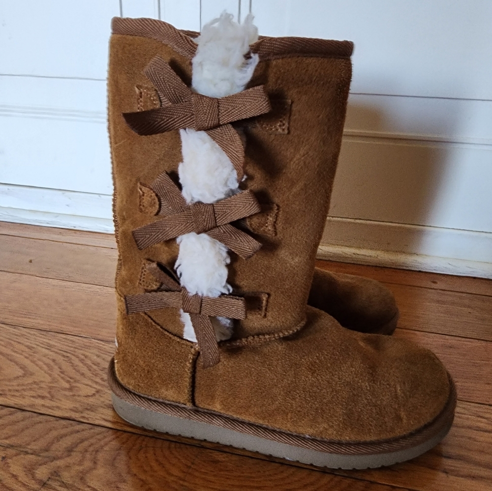 Ugg Koolaburra Kids Boots - Picture 4 of 6